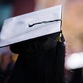 a black graduation cap